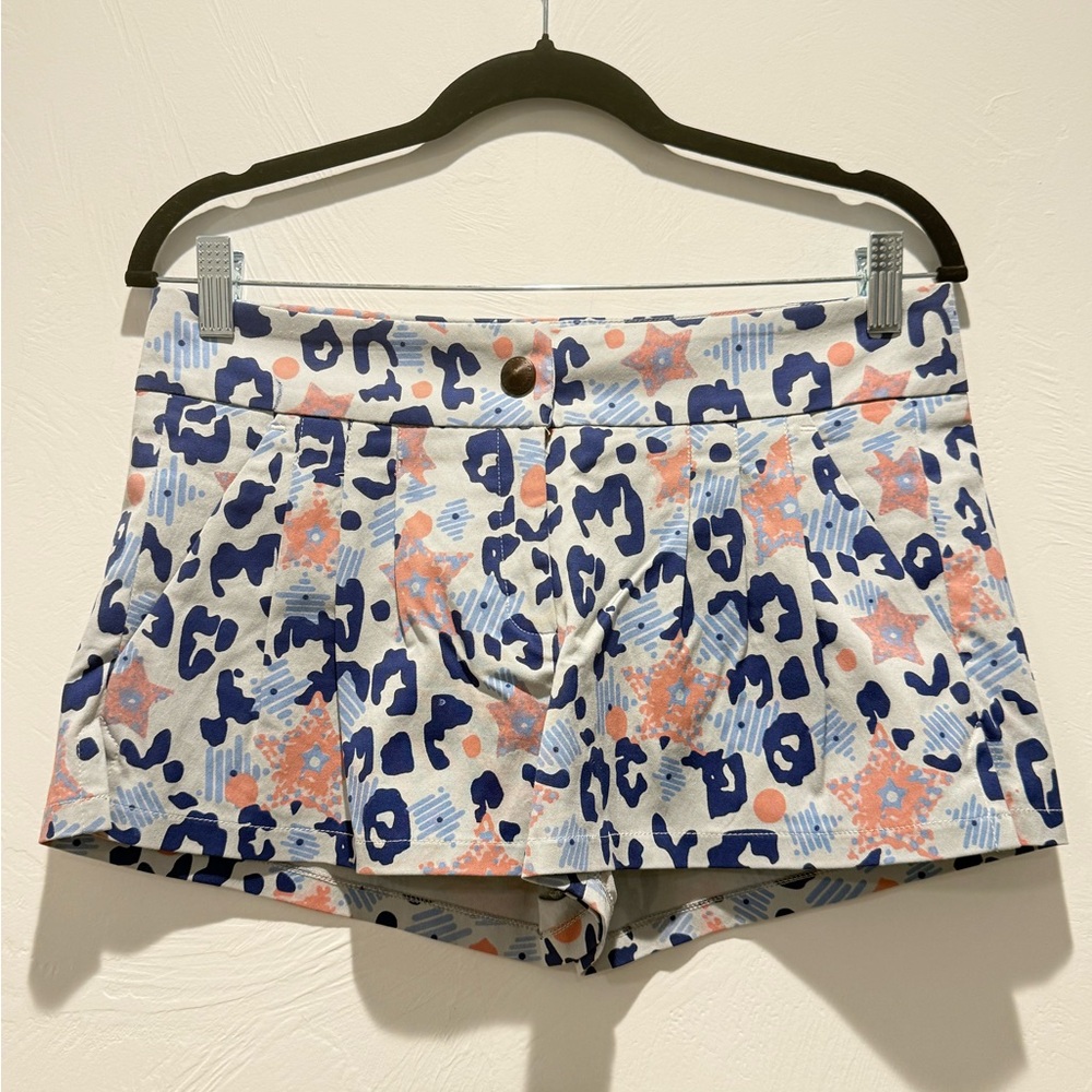 Jazmin Chebar Stylish Blue and Pink Patterned Women's Shorts - Animal Print - Picture 1 of 5